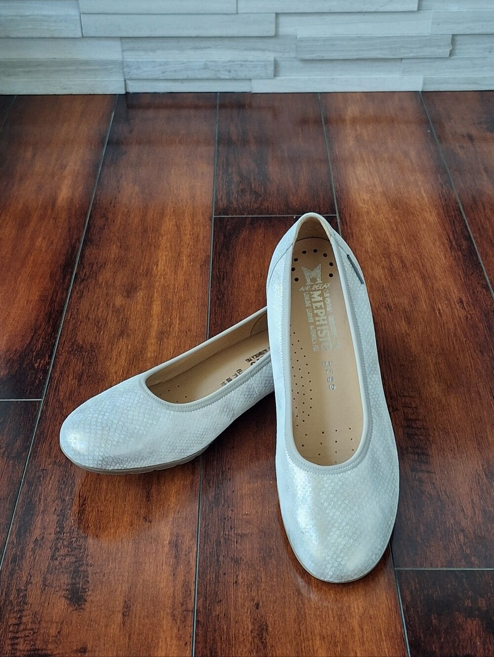 Mephisto Air Relax Ballet Flats Silver Metallic Comfort Shoes Women’s US 10